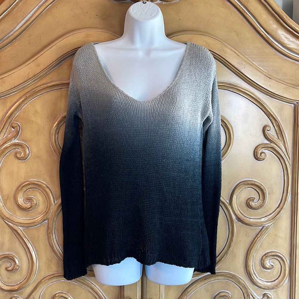 Ombré black & gray sweater